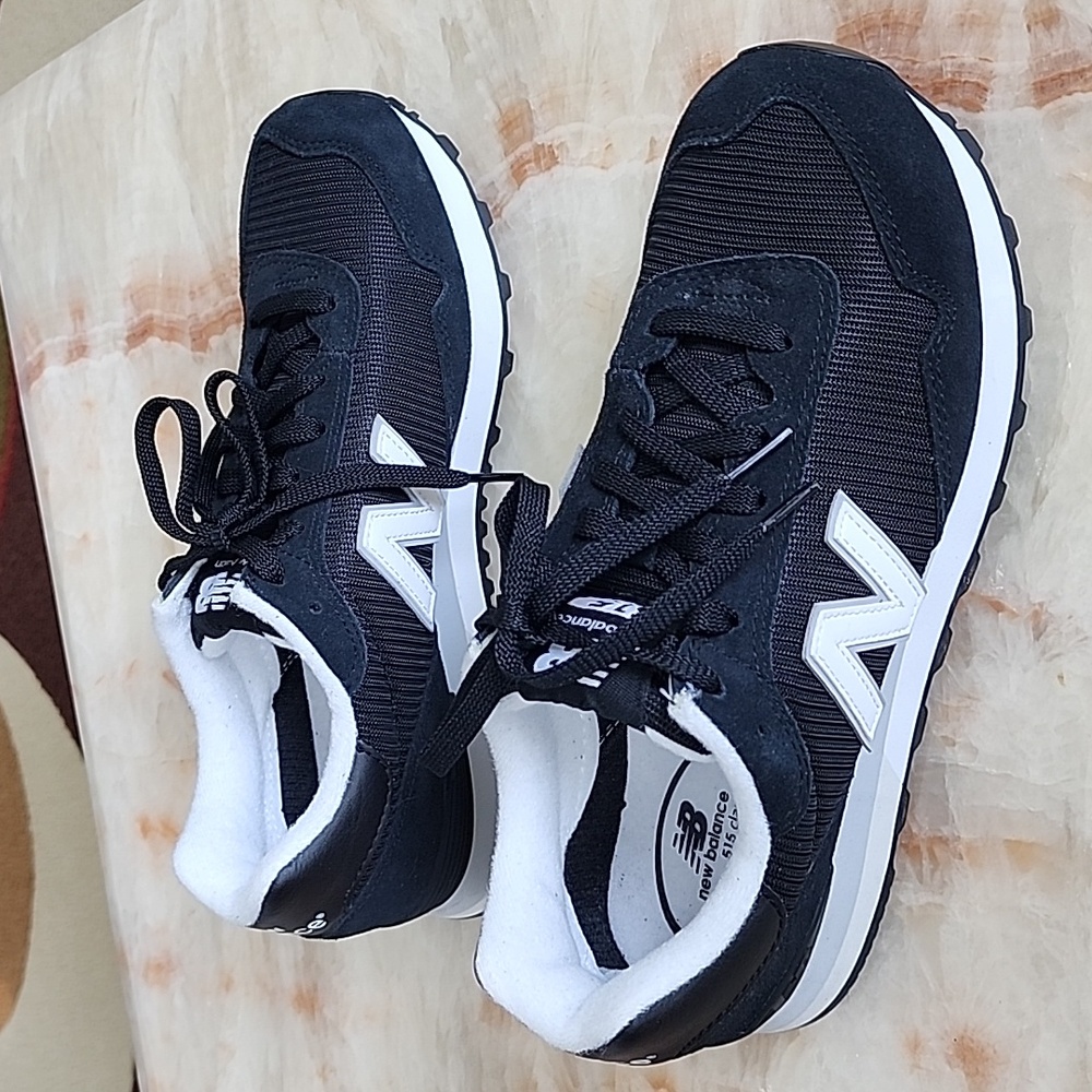 New Balance 515 ML515RSC Men's athletic shoes.